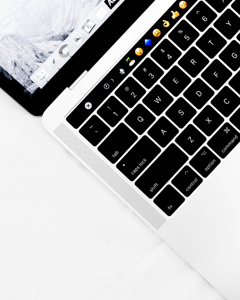using emoji in email communiation